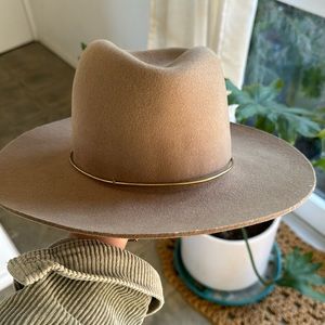 Janessa Leone small wool hat